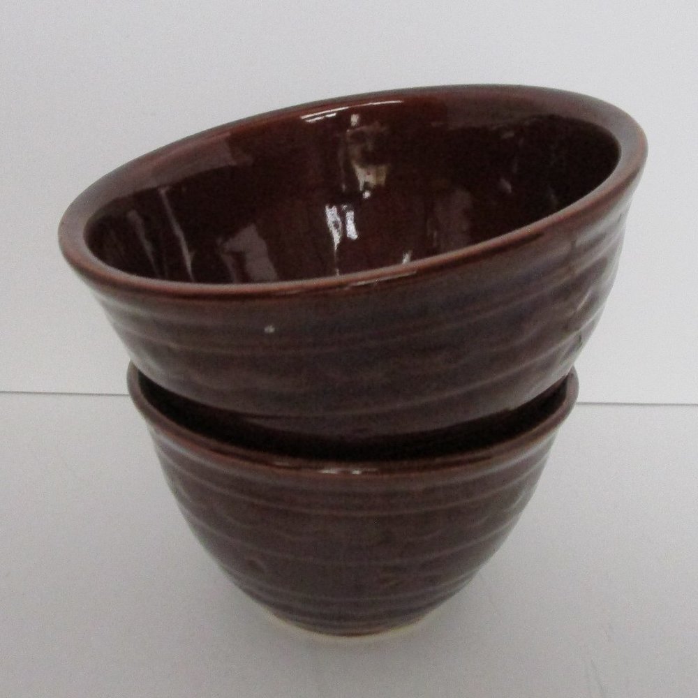 pair of MarCrest daisy & dot nesting bowls